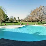 بيت للعطل Maison Confortable Avec Piscine Pres De La Ville-dieu La Ville-Dieu-du-Temple