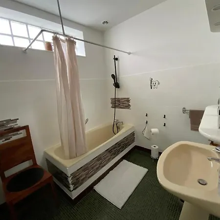 Maison Confortable Avec Piscine Pres De La Ville-dieu Feriehus