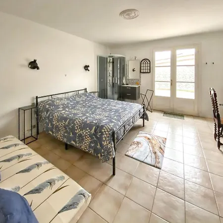 Maison Confortable Avec Piscine Pres De La Ville-dieu *