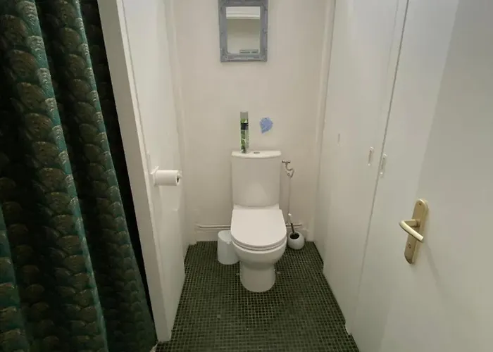 Σπίτι διακοπών Maison Confortable Avec Piscine Pres De La Ville-dieu *