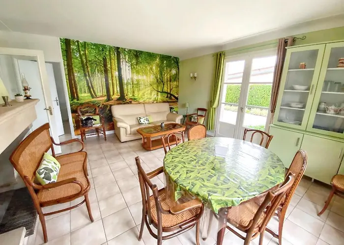 Σπίτι διακοπών Maison Confortable Avec Piscine Pres De La Ville-dieu